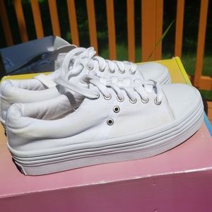 Vintage Esprit platform sneakers